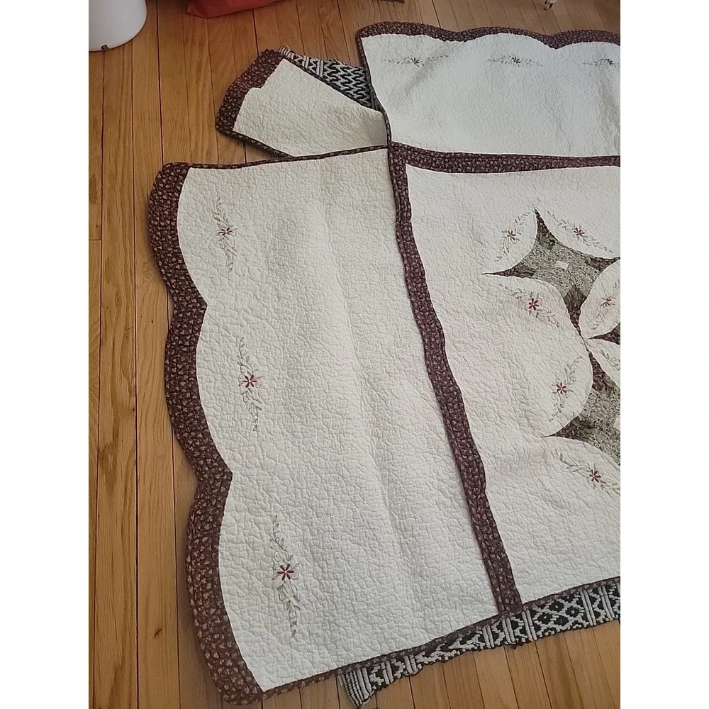 Vintage JC Penneys Home Collection Daybed Quilt, Cream, Burgundy, Flowers